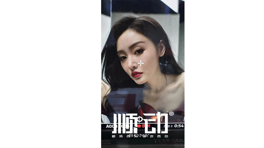 順動(dòng)拍攝張?zhí)鞇?ài)林內(nèi)廣告片花絮